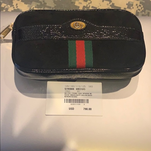gucci fanny pack sizes